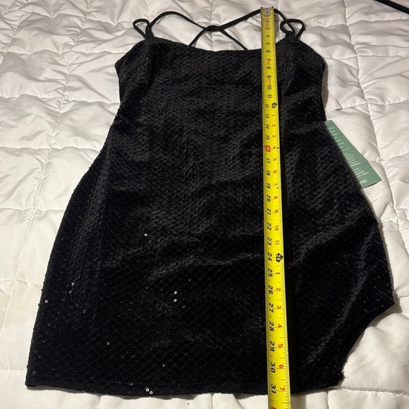 City Triangles Black Sequin Bodycon Mini Dress Thin Straps - Picture 14 of 14